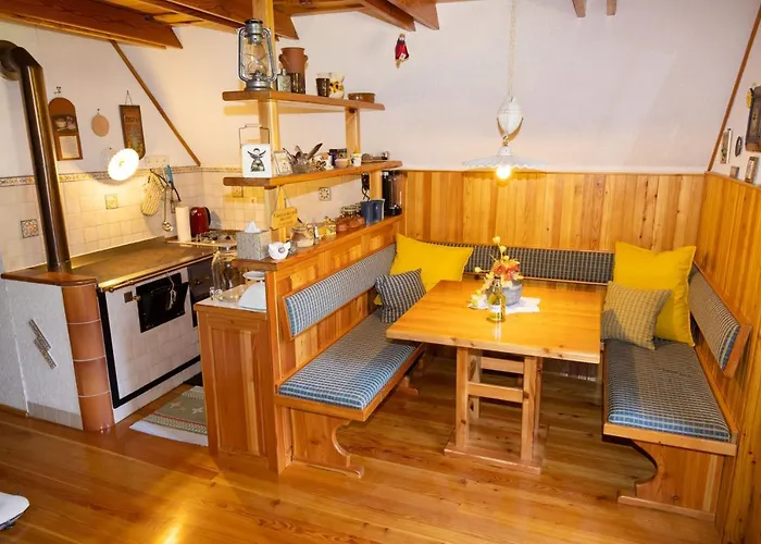 Apartment In Goldilocks *